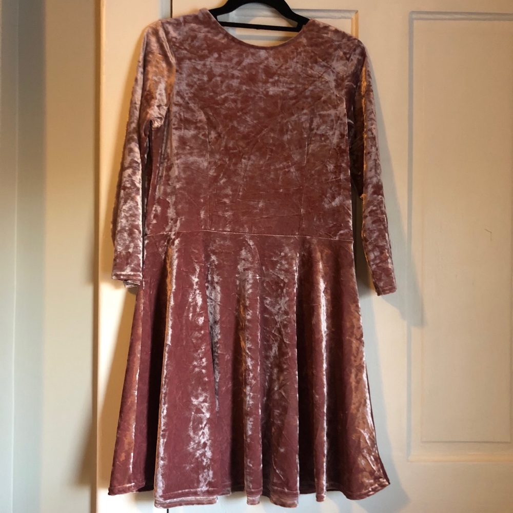 PINK CRUSHED VELVET 3/4 SLEEVE DRESS
